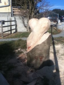 Holzskulpturen_pod_311