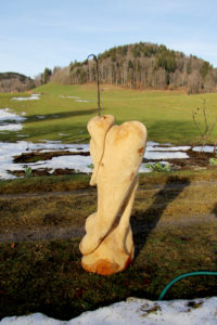3herzen_kleinoben_vorne_holzskulptur_baumfreund