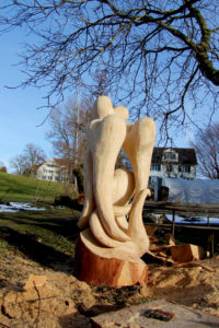4fachHerz_seite_holzskulptur_baumfreund